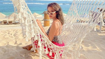 img-title Pindah ke Bali, Jessica Iskandar Dinilai Lebih Bahagia