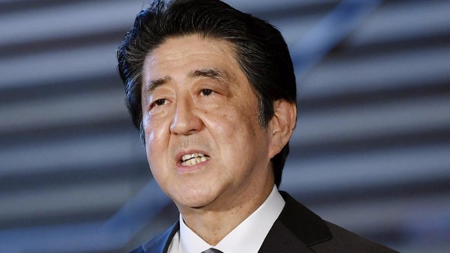 Kantor Kejaksaan Kota Tokyo tengah berencana menginterogasi mantan perdana menteri Jepang, Shinzo Abe, atas skandal anggaran negara.