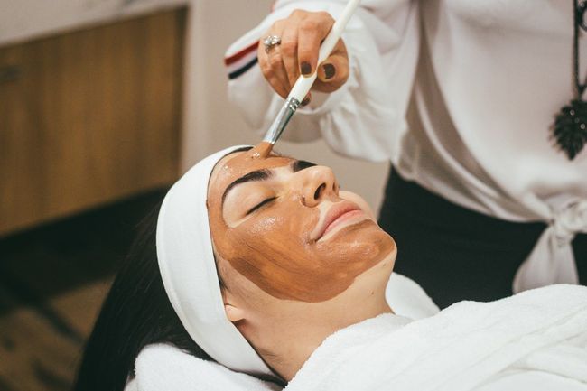 Hindari Iritasi, Ini Tips Eksfoliasi Wajah Sesuai dengan  