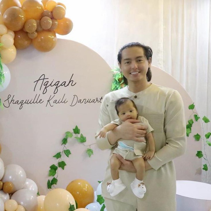 <p>Kali ini berfoto dengan ayahnya, Roger Danuarta. (Foto: Instagram @shaquillekailidanuarta)</p>