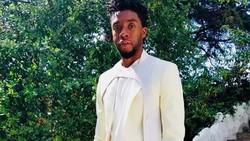 Chadwick Boseman Resmi Dianugerahi Bintang Hollywood