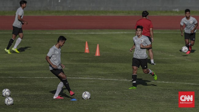 Suara netizen terbelah usai Timnas Indonesia U-19 kalah 0-3 dari Bulgaria di laga perdana Friendly Tournament 2020 di Kroasia, Sabtu (5/9).
