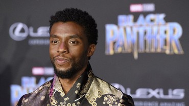 img-title Cuitan Chadwick Boseman Cetak Sejarah Like Terbanyak Twitter