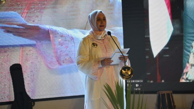 Bupati Jember Faida mengatakan program Salawat dan Doa Anak Jember menjadi penunjang pendidikan karakter untuk anak bangsa.