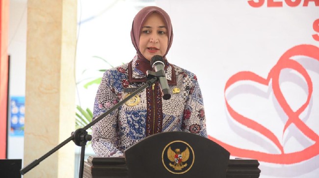 Gelaran sidang isbat nikah yang diadakan secara daring di Jember itu dilakukan di 11 lokasi dan melibatkan 1.000 pasangan suami-istri.