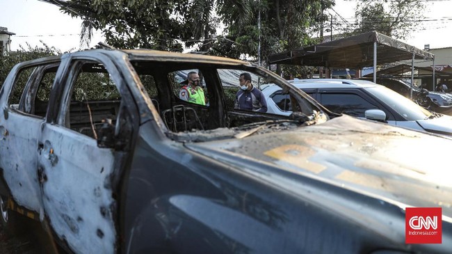 Pangdam Jaya meminta masyarakat tak perlu khawatir kepada anggota TNI usai kerusuhan di Markas Polsek Ciracas, Jakarta Timur.