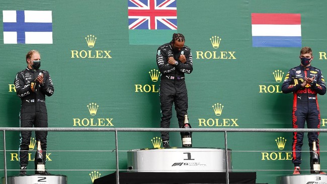 Pembalap Mercedes, Lewis Hamilton, berhasil memenangkan F1 GP Belgia di Sirkuit Spa-Francorchamps, Minggu (30/8).