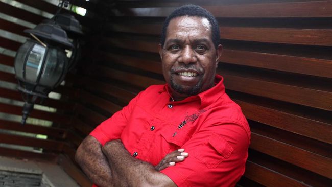 Edo Kondologit dan Nowela termasuk artis yang akan meramaikan pembukaan PON Papua pada Sabtu (2/10). 
