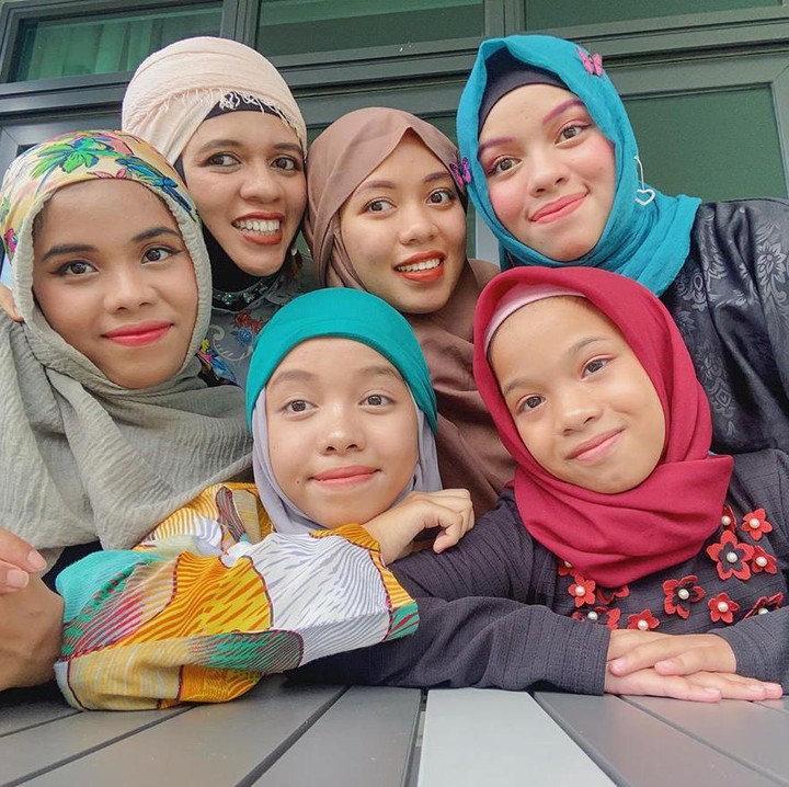 <p>Nah, ini kekompakan anak-anak perempuan di keluaga Gen Halilintar bersama sang ibu. (Foto: Instagram @genhalilintar)</p>