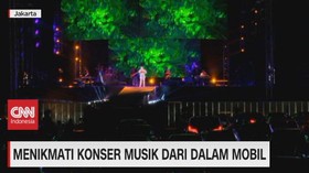 VIDEO: Menikmati Konser Musik Dari Dalam Mobil