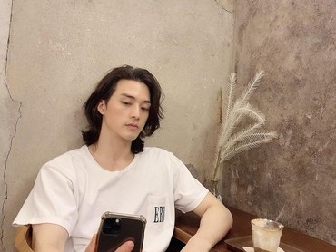 Duh, Aktor Kim Ji Hoon Terciduk Nonton Serial TV Bajakan