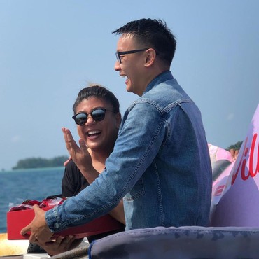 Resmi Dilamar Kekasih, Regina Ivanova Siap Lepas Status Lajang