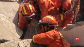 VIDEO: 29 Orang di China Tewas Akibat Restoran Runtuh