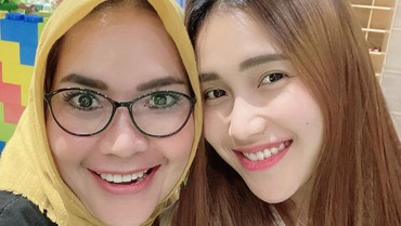 img-title Netizen Komentar Soal Nagita, Ibunda Ayu Ting Ting: Makanya Jaga Suami