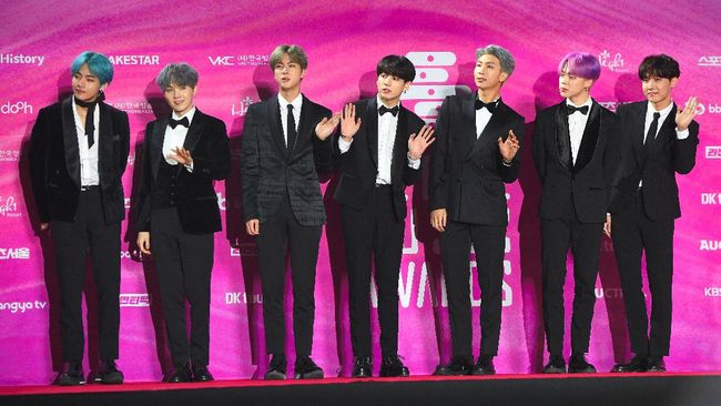 BTS resmi merilis remix Savage Love, hasil kolaborasi bersama Jason Derulo dan Jawsh 685 pada Jumat (2/10).