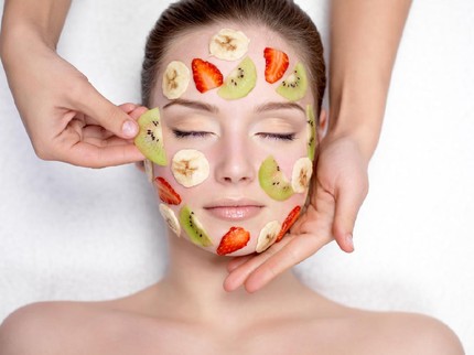 7 Cara Membuat Masker Buah dan Manfaatnya, Auto Glowing Hilangkan Kulit Kusam & Jerawat