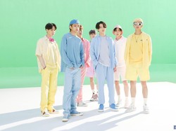 BTS Donasikan Kostum yang Dipakai di MV Dynamite untuk Amal