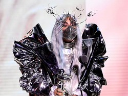 Lady Gaga Berseteru dengan Tim Kampanye Trump