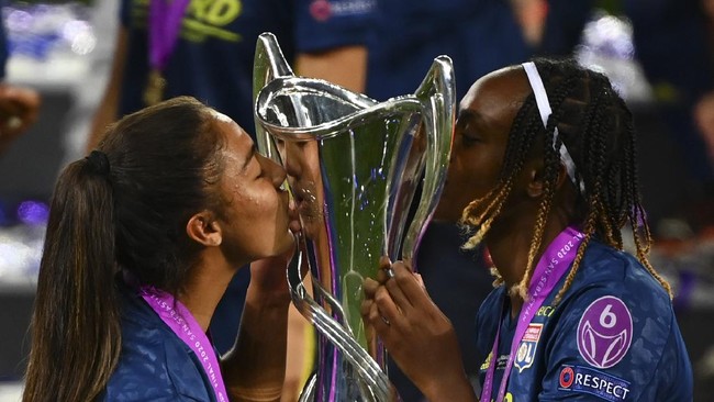 FOTO: Lyon Ratu Eropa