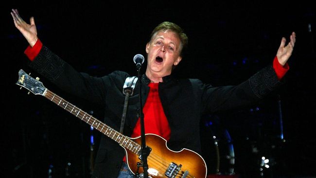 Paul McCartney mengaku hidupnya berubah kala dirinya bertemu dengan anggota The Fab Four lainnya, terutama John Lennon.