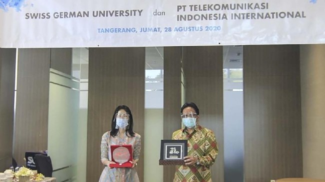 PT Telekomunikasi Indonesia International dan Swiss German University melakukan kolaborasi untuk Program Tri Dharma Perguruan Tinggi.