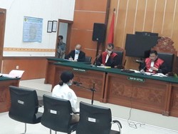 Vanessa Angel Didakwa Perkara Kepemilikan 20 Pil Xanax