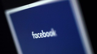 Facebook Tak Berencana Cabut Blokir Akun Trump
