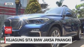 VIDEO: Kejagung Sita Mobil BMW Jaksa Pinangki