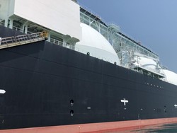 Kemenhub Evakuasi Pelaut WNI Sakit di Kapal LNG Carrier MT. Jupiter