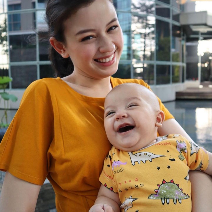 <p>Lepas banget nih ketawanya Rayden. Melihatnya jadi ikut bahagia nih. (Foto: Instagram @kimbrlyryder)</p>