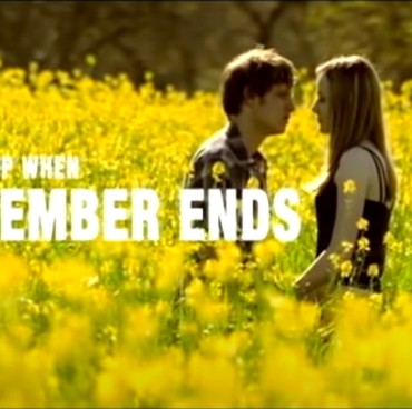 Lirik Lagu Wake Me Up When September Ends - Green Day