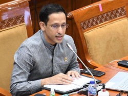 Pamit ke Komisi X DPR, Mendikbud Nadiem Makarim Bacakan Puisi