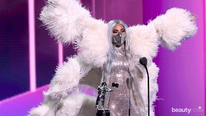 Nyentrik, Lady Gaga Pakai Masker Buatan Desainer Indonesia di MTV VMA 2020