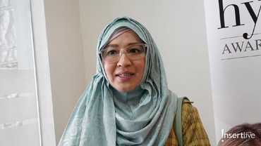 img-title Jadi Istri Pemain Sepakbola, Okie Agustina Takut Ajak Anak ke Stadion