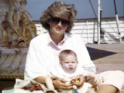 Penyebab Pangeran Harry Sangat Trauma Usai Kematian Lady Diana