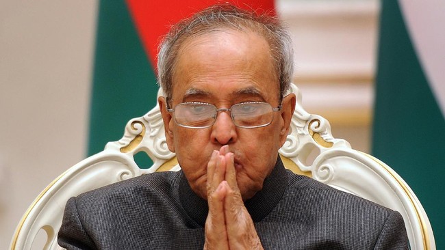 Mantan Presiden India Pranab Mukherjee meninggal dunia karena kegagalan organ setelah dinyatakan terinfeksi virus corona.