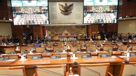 Pakar: Oposisi Lemah, DPR Cetak UU Elitis dan Tak Aspiratif
