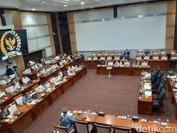 Komisi I DPR Raker Bahas RUU Perlindungan Data Pribadi, Menkominfo Hadir