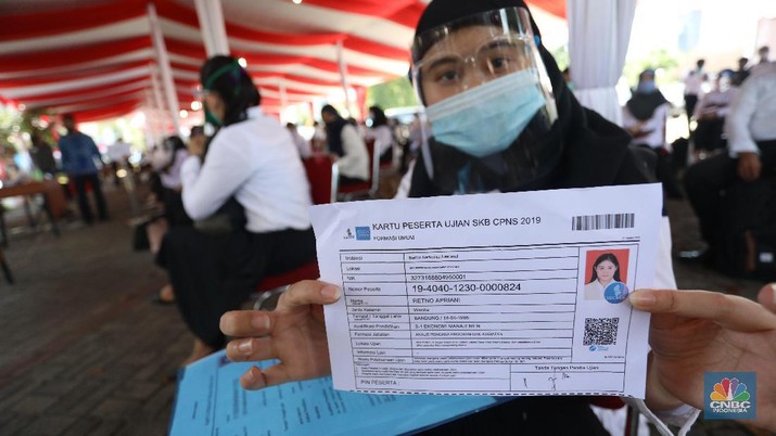 Tes CPNS di Tengah Pandemi (CNBC Indonesia/ Andrean Kristianto) Tes CPNS di Tengah Pandemi (CNBC Indonesia/ Andrean Kristianto)