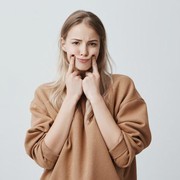 Alami Wajah Beruntusan? Coba Atasi dengan Cara Ini, Yuk!