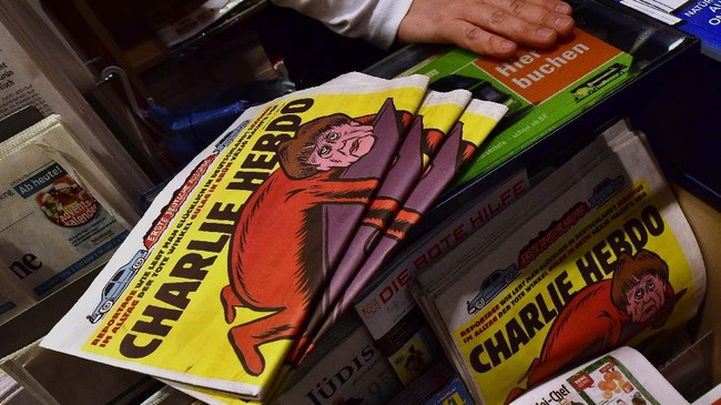 Majalah satire Prancis Charlie Hebdo menuai kecaman usai membuat kartun terbaru yang menyindir gempa Turki.