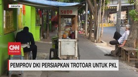 VIDEO: Pemprov DKI Persiapkan Trotoar Untuk PKL