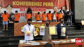 Polisi Sebut Salah Satu Tersangka Kasus Pesta Gay Positif HIV