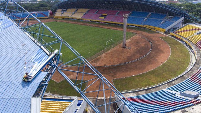 Menteri PUPR Basuki Hadimuljono mengatakan revitalisasi stadion yang disiapkan menggelar Piala Dunia U-20 mencapai Rp175 miliar.