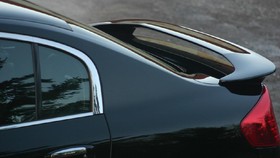 Fakta Spoiler, Bukan Cuma Pemanis Ekor Mobil