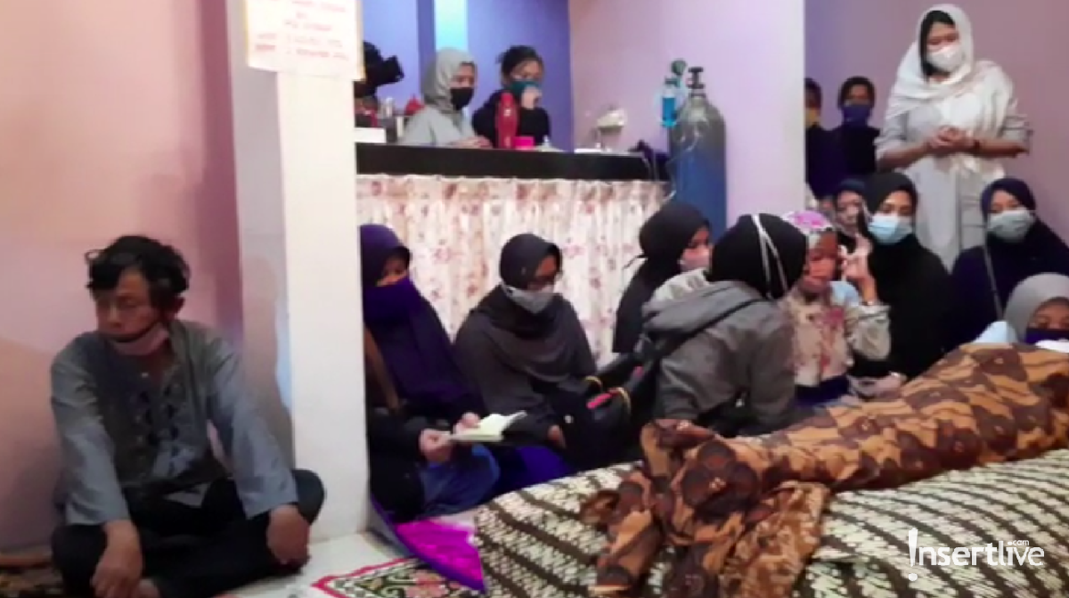 Suasana rumah duka Idan Separo