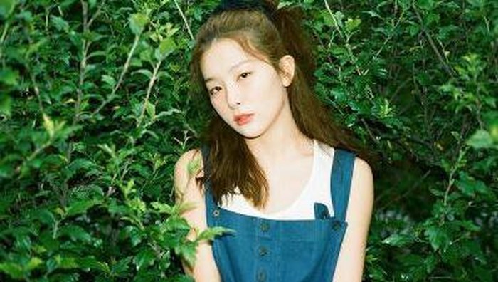 Tetap Tampil Menarik dan Stylist dengan Fashion Item Saat Cuaca Panas Ini!