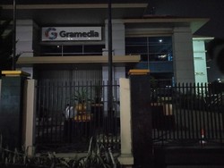Toko di Sepanjang Margonda Tutup Jelang Jam Malam Kota Depok