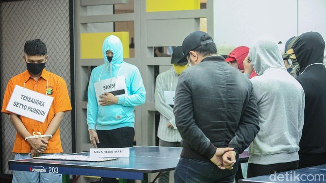 Peserta pesta gay di Kuningan yang menjadi pemenang dalam permainan di acara tersebut dijanjikan mendapatkan diskon 50 persen di event selanjutnya.