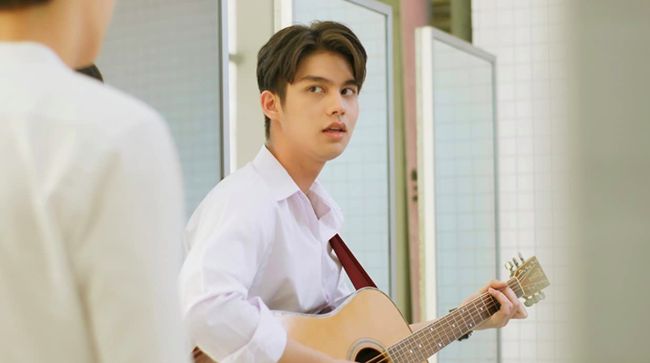 2gether pertama kali tayang di Thailand pada Februari 2020 dan merupakan hasil adaptasi novel karya JittiRain.